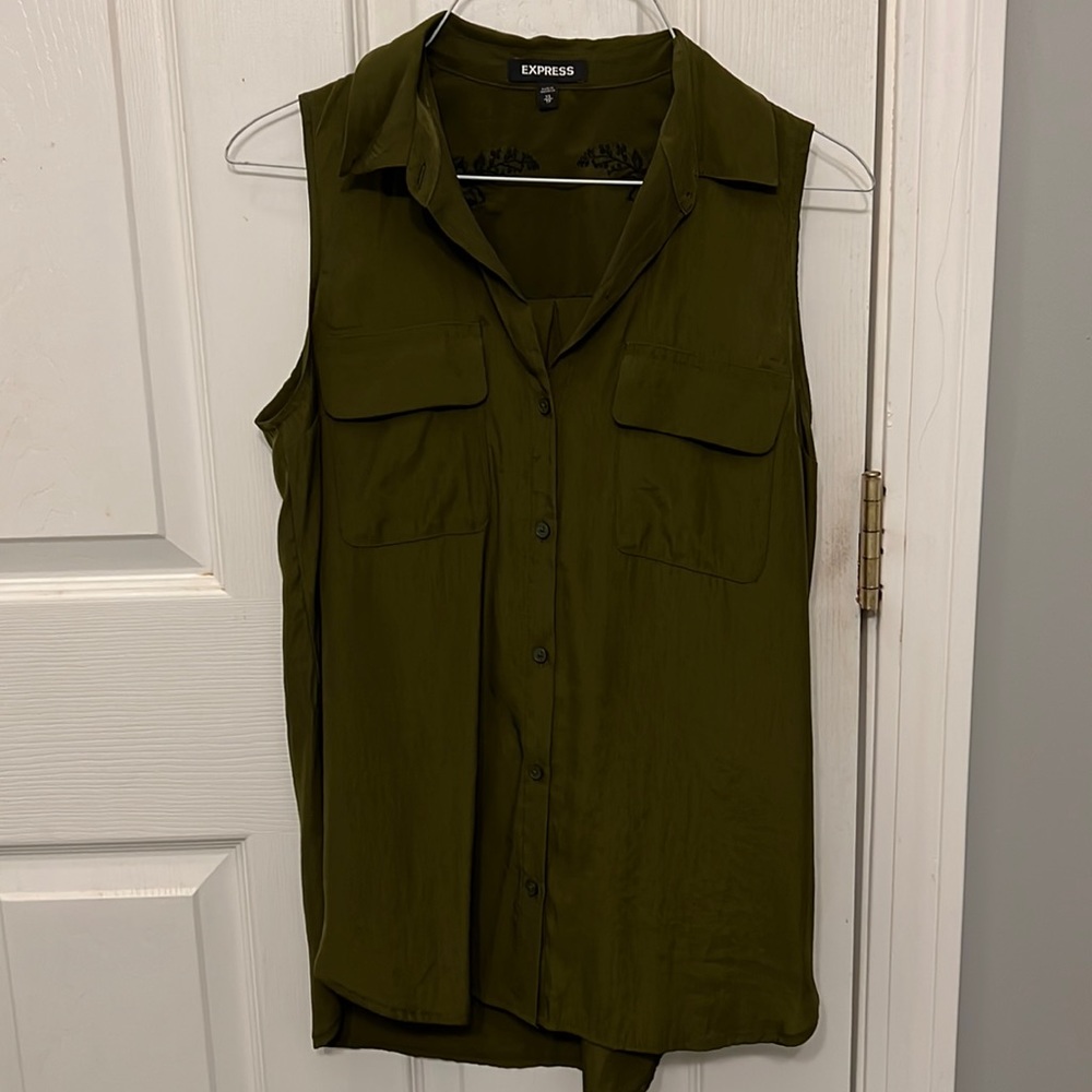 Express sleeveless women’s silky summer blouse, olive, raised flowers on back.